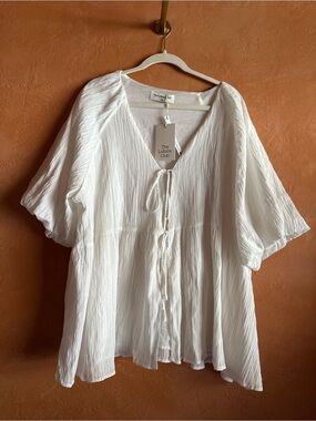The Lullaby Club Frankie Top White Crepe NWT Size L/XL